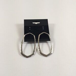 Kendra Scott Hammered Silver Tone Earrings Modern Preppy Minimalist